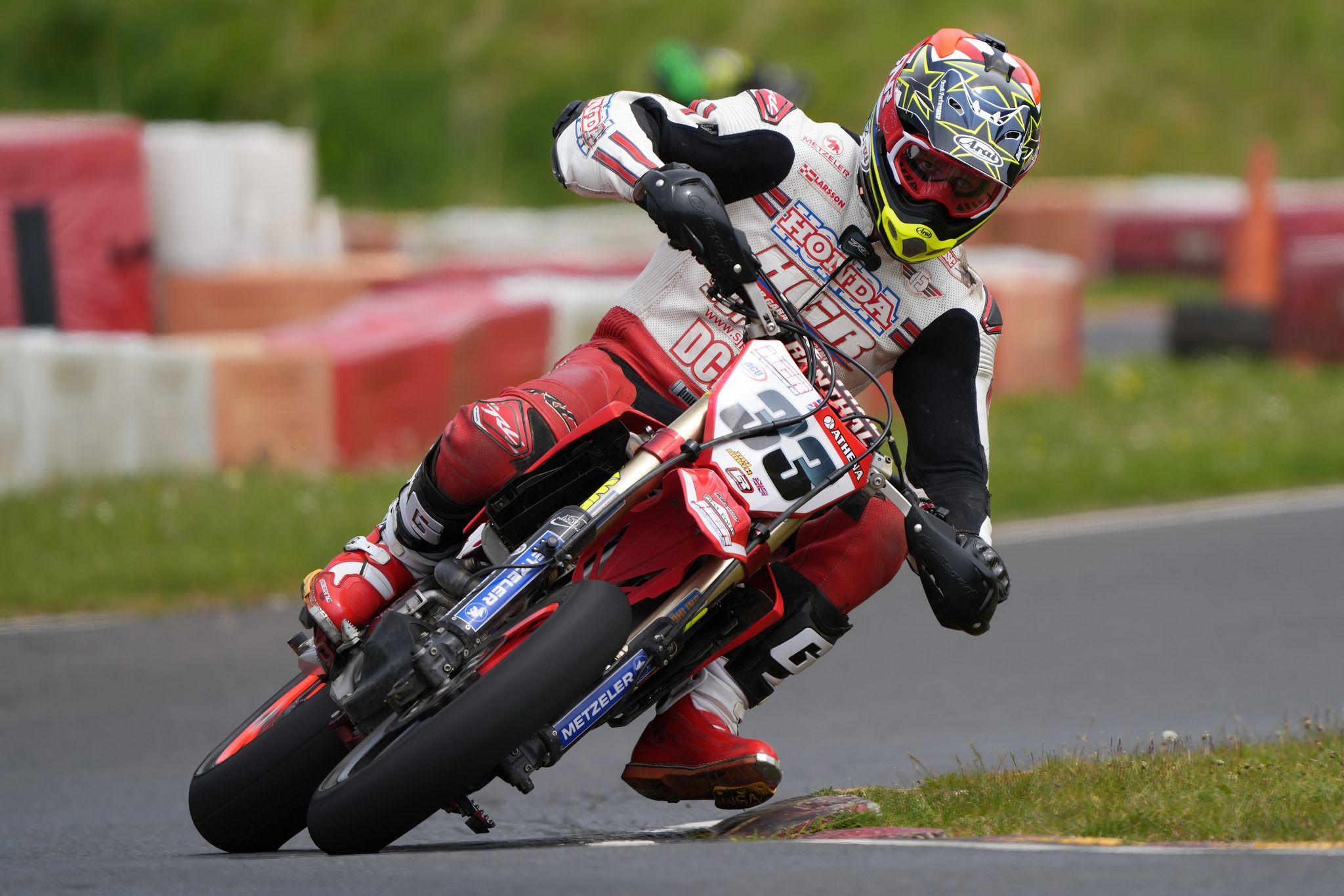 Picture of Jay Smith at Rowrah Supermoto